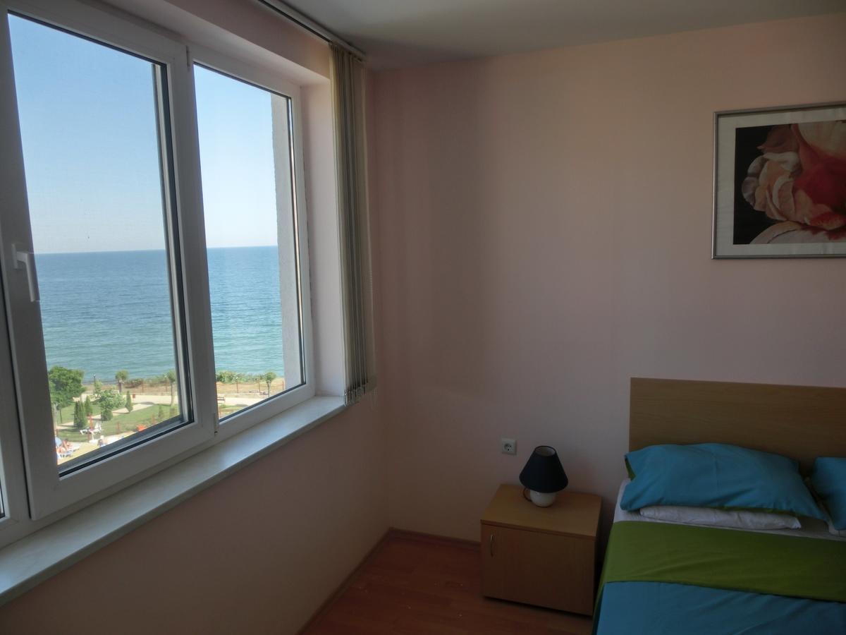 Sea View Panorama Apartment On Complex With Pools And Beach, Sveti Vlas Exteriér fotografie